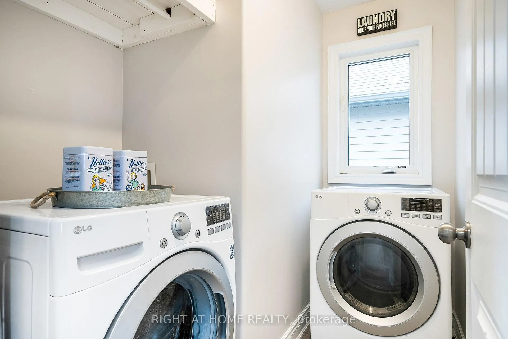 Photo 34 of 98 Garbutt Crescent, Collingwood — HOMEH