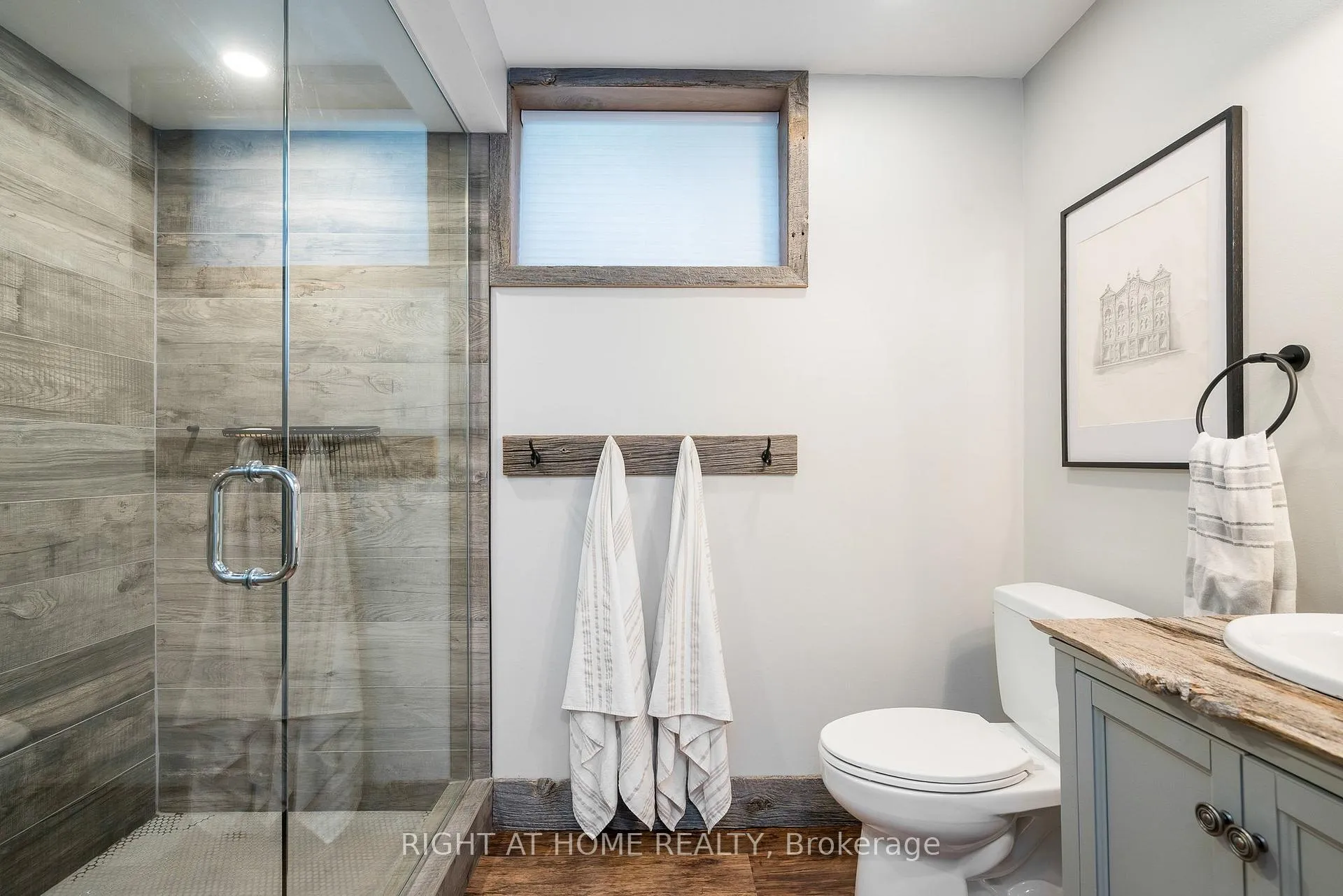 Photo 44 of 98 Garbutt Crescent, Collingwood — HOMEH