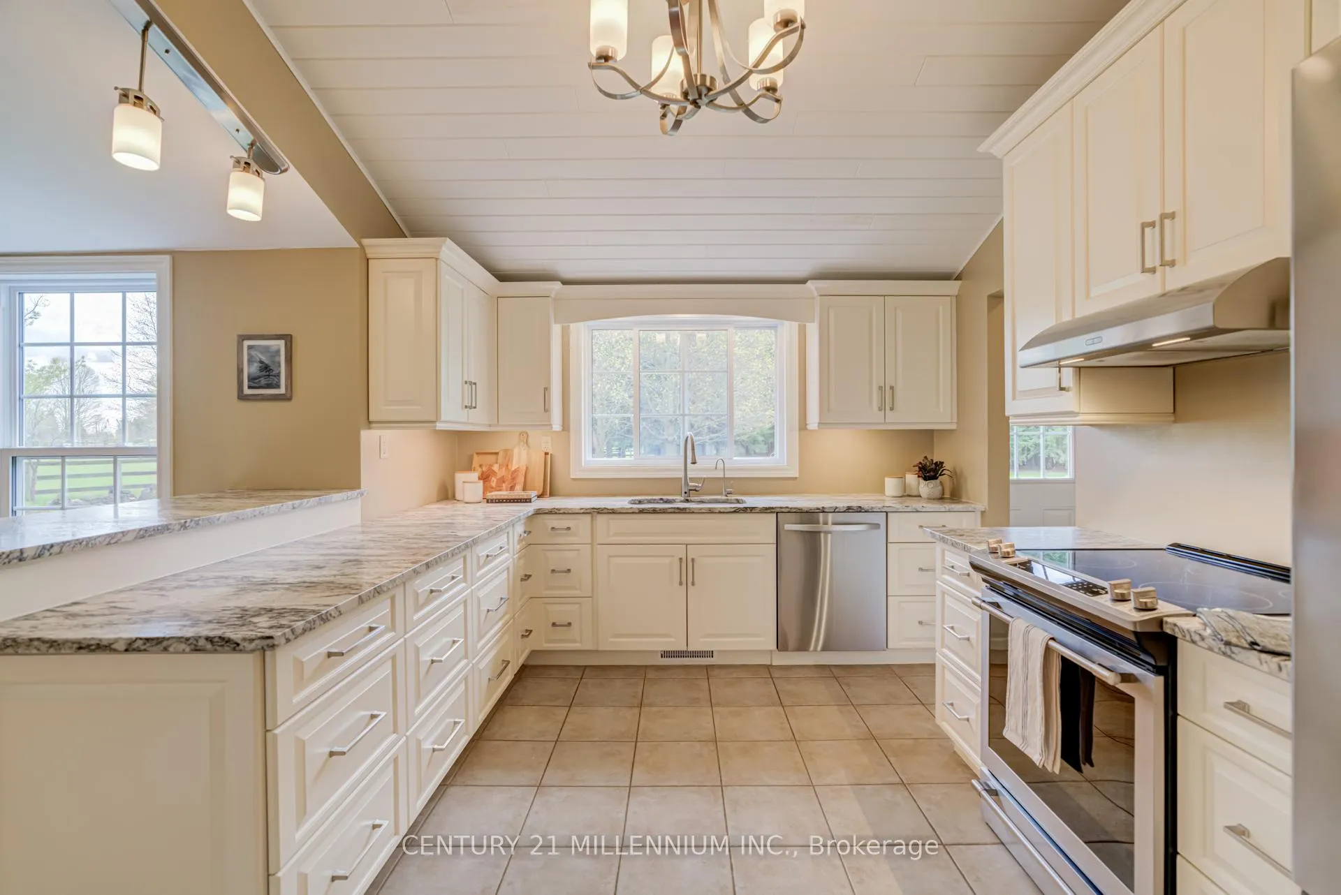 Photo 3 of 20280 Shaws Creek Road, Caledon, Rural Caledon — HOMEH