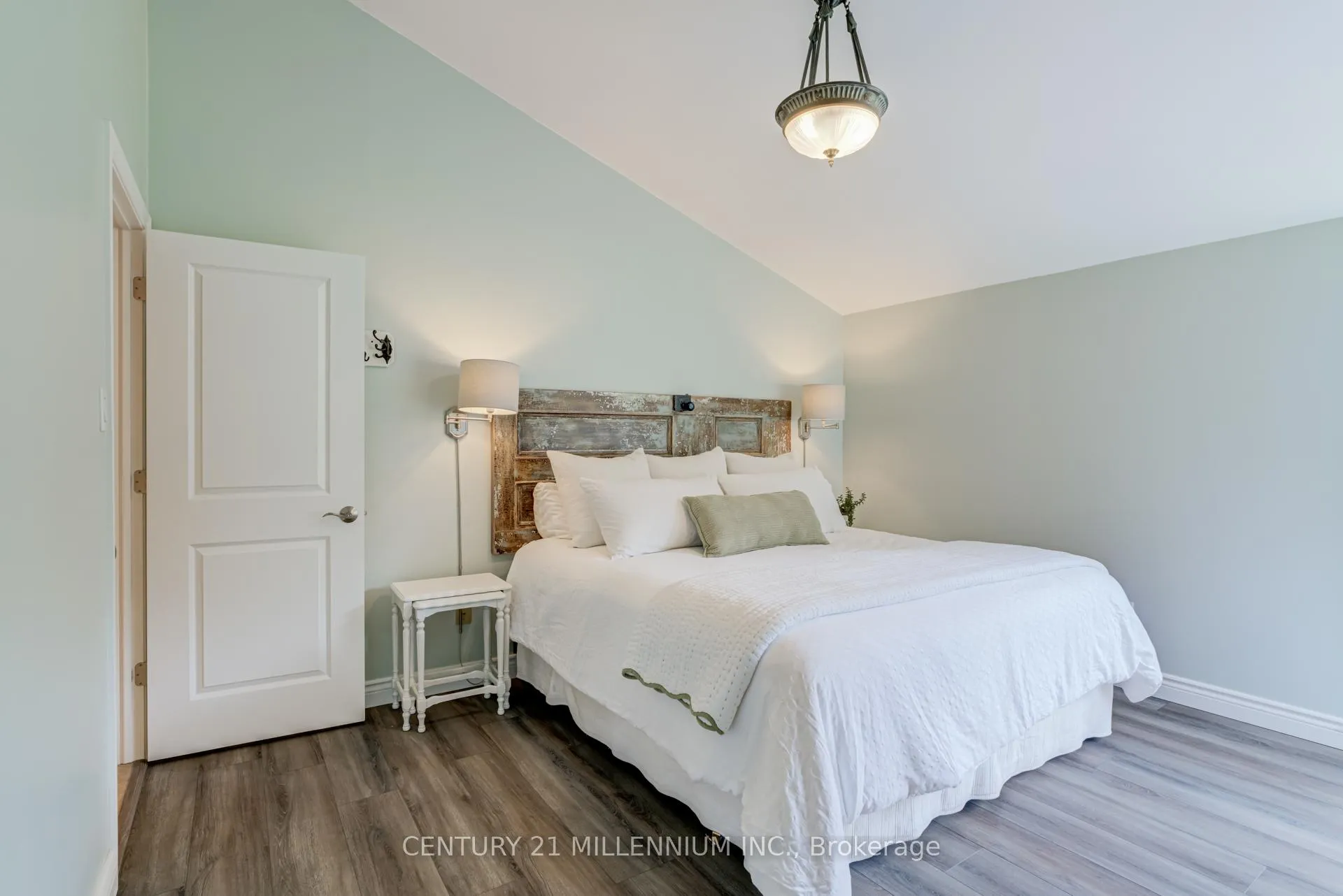 Photo 18 of 20280 Shaws Creek Road, Caledon, Rural Caledon — HOMEH