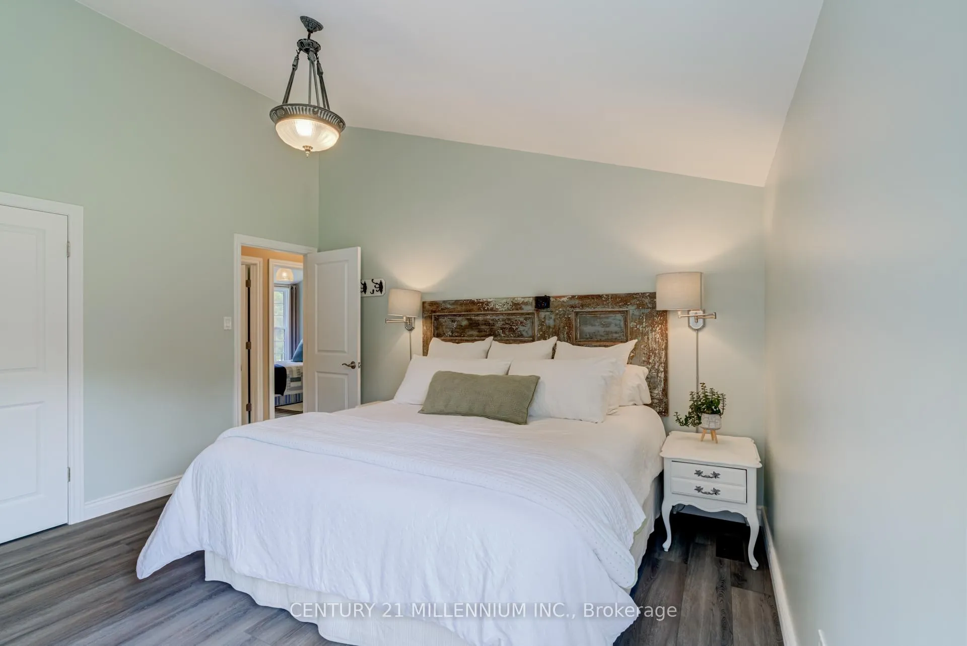 Photo 19 of 20280 Shaws Creek Road, Caledon, Rural Caledon — HOMEH