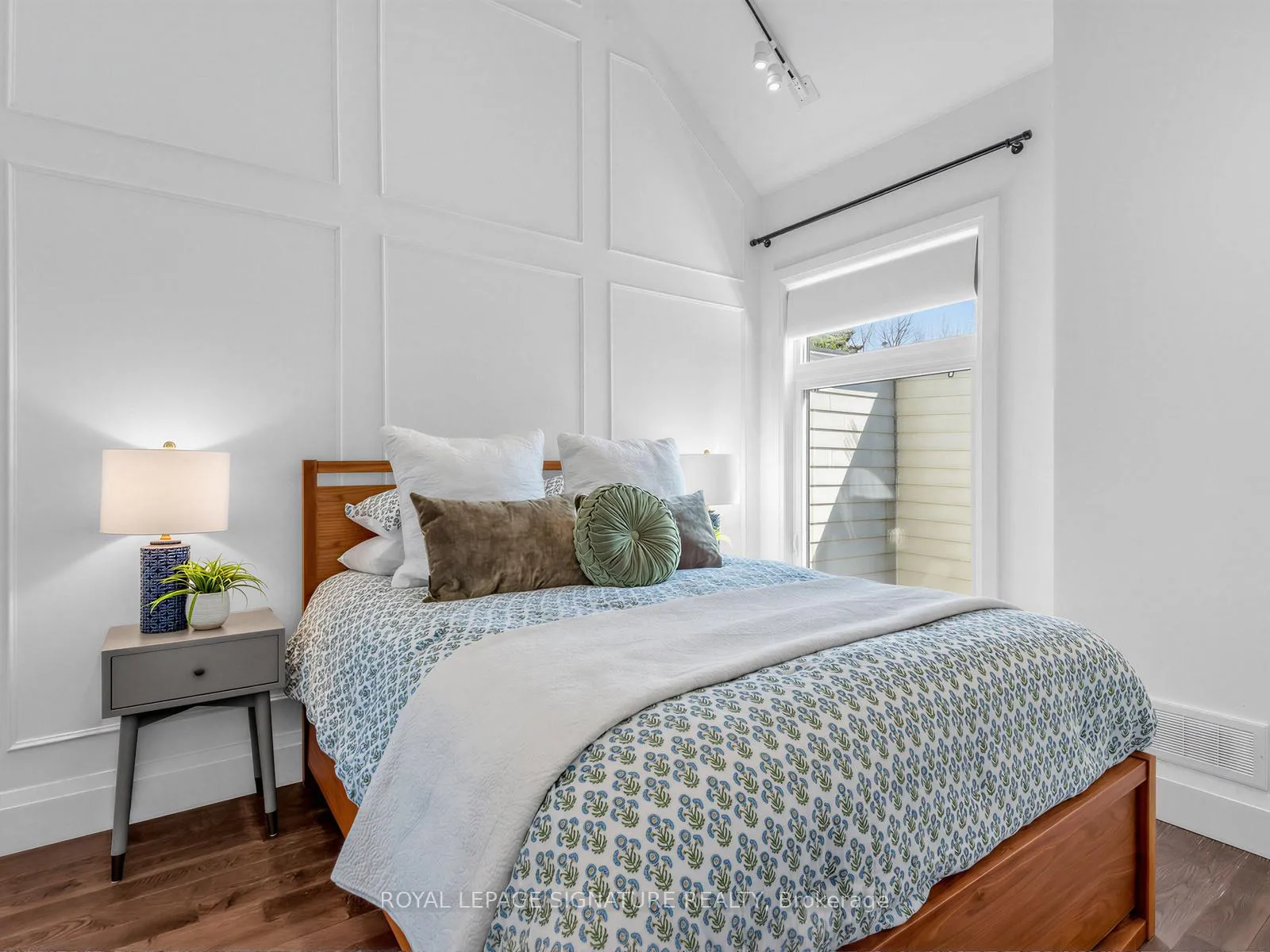 Photo 14 of 11A Alcina Avenue, Toronto, Wychwood — HOMEH