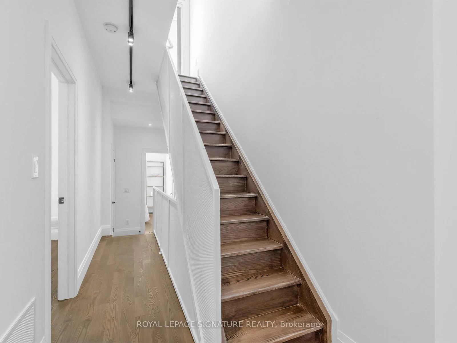 Photo 18 of 11A Alcina Avenue, Toronto, Wychwood — HOMEH