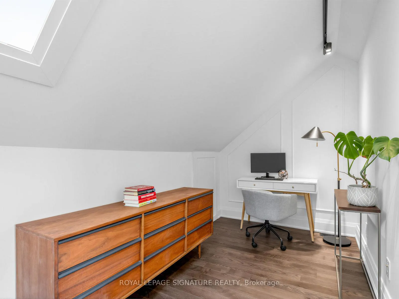 Photo 19 of 11A Alcina Avenue, Toronto, Wychwood — HOMEH