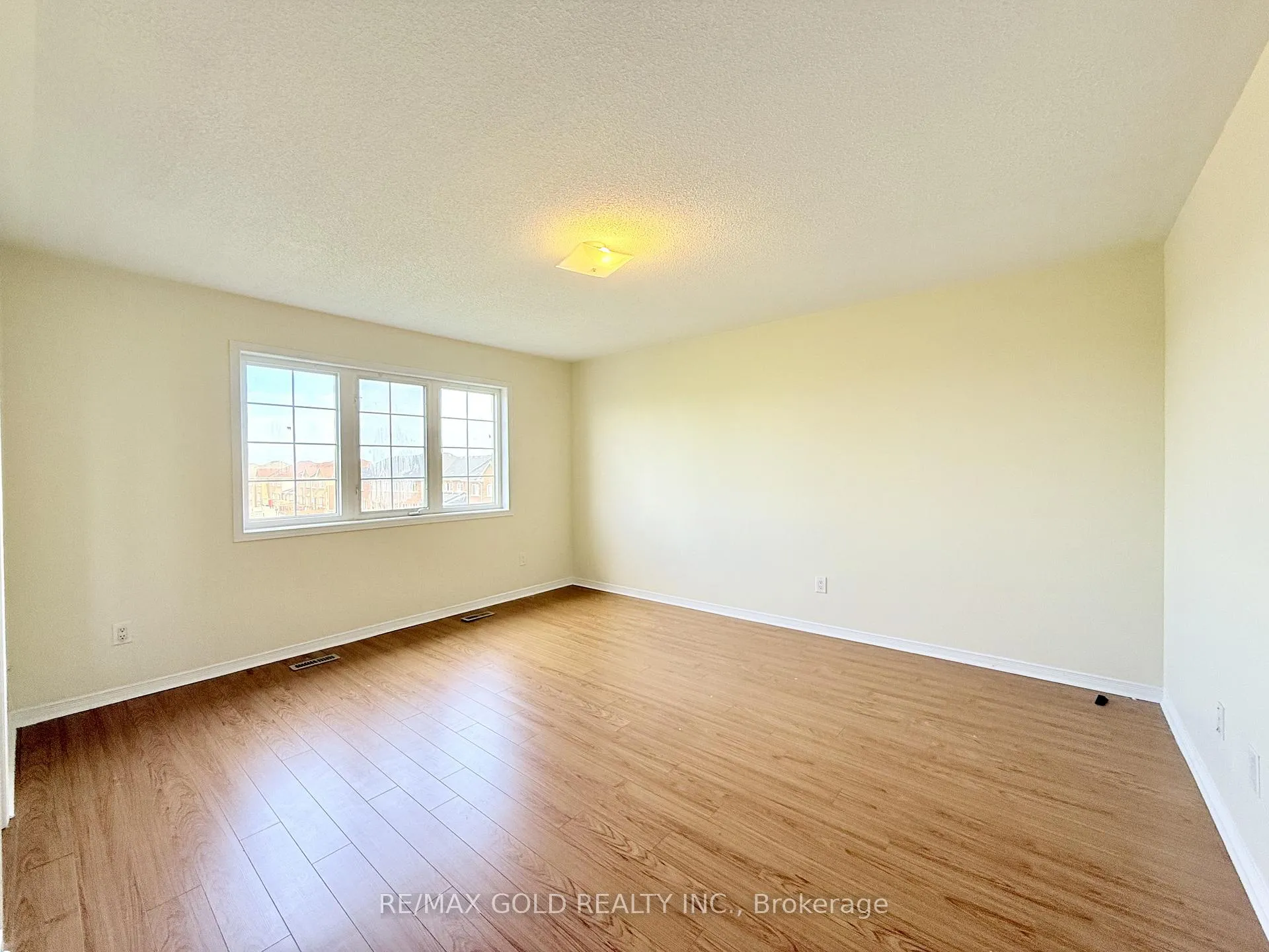 Photo 20 of 13 Bamboo Grove, Brampton, Sandringham-Wellington — HOMEH