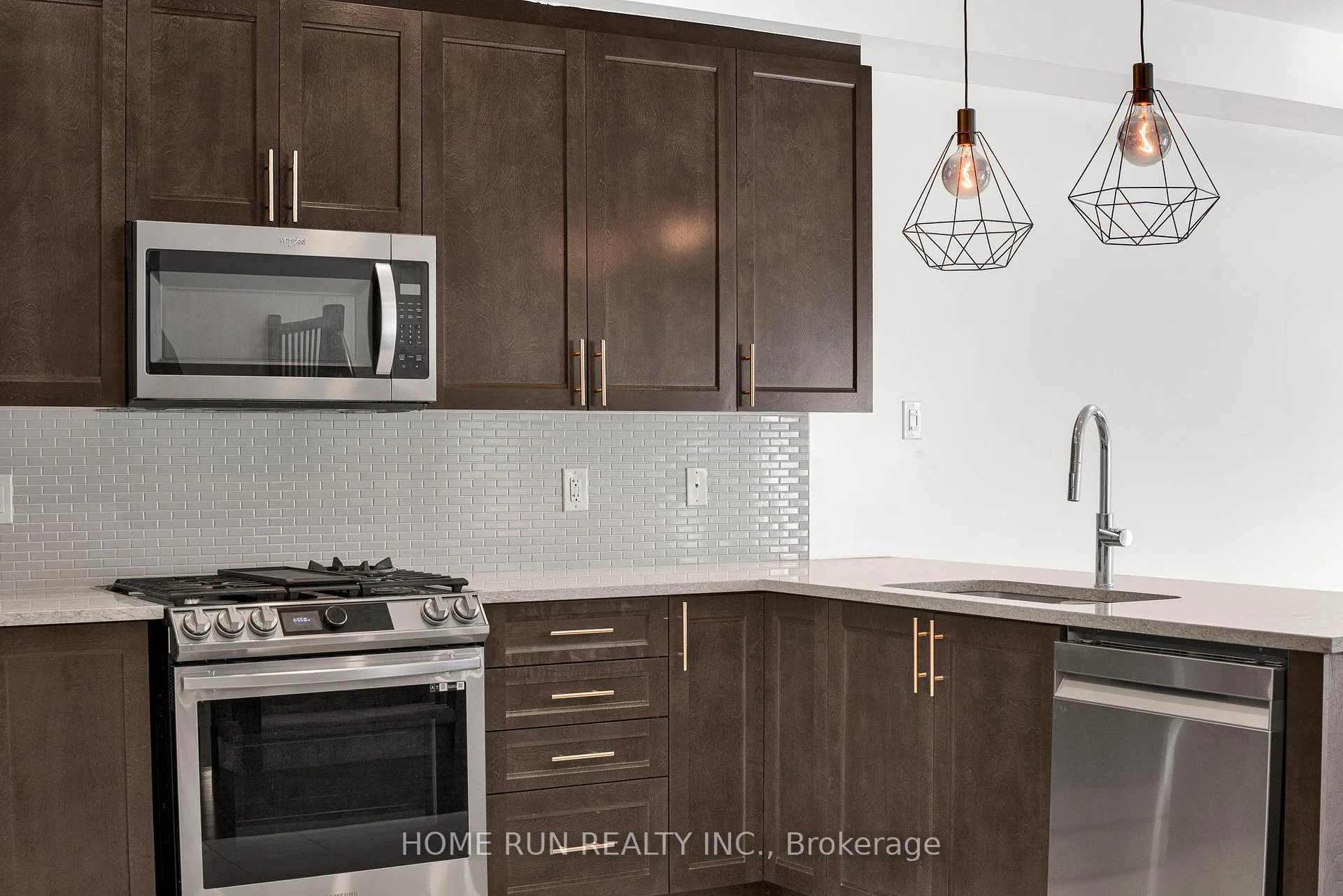 Photo 10 of 78 Nettle Crescent, Ottawa, Leitrim — HOMEH