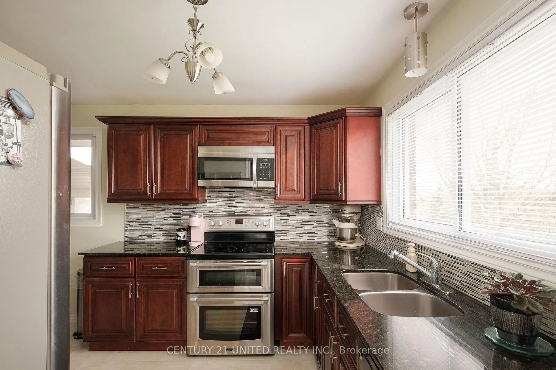 Photo 8 of 1366 Leighton Road, Peterborough, Northcrest Ward 5 — HOMEH