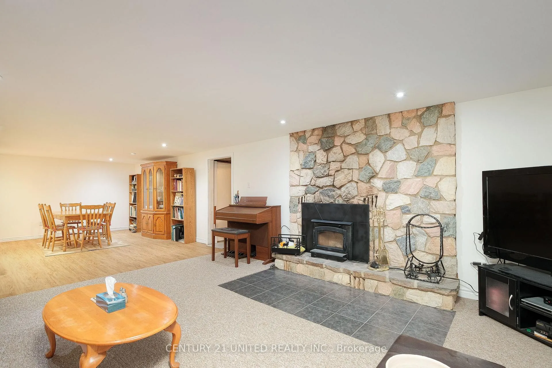 Photo 23 of 1366 Leighton Road, Peterborough, Northcrest Ward 5 — HOMEH