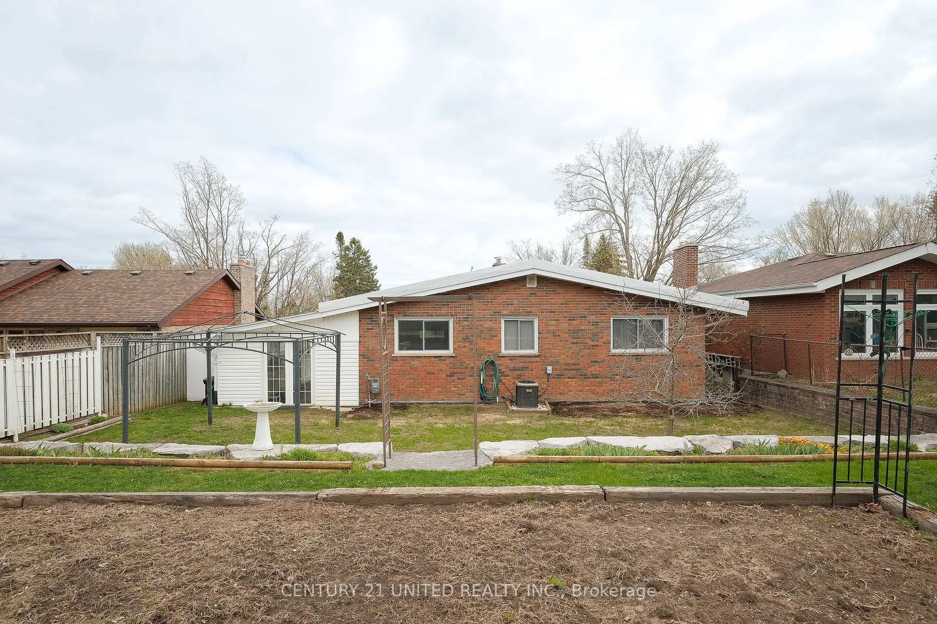 Photo 36 of 1366 Leighton Road, Peterborough, Northcrest Ward 5 — HOMEH