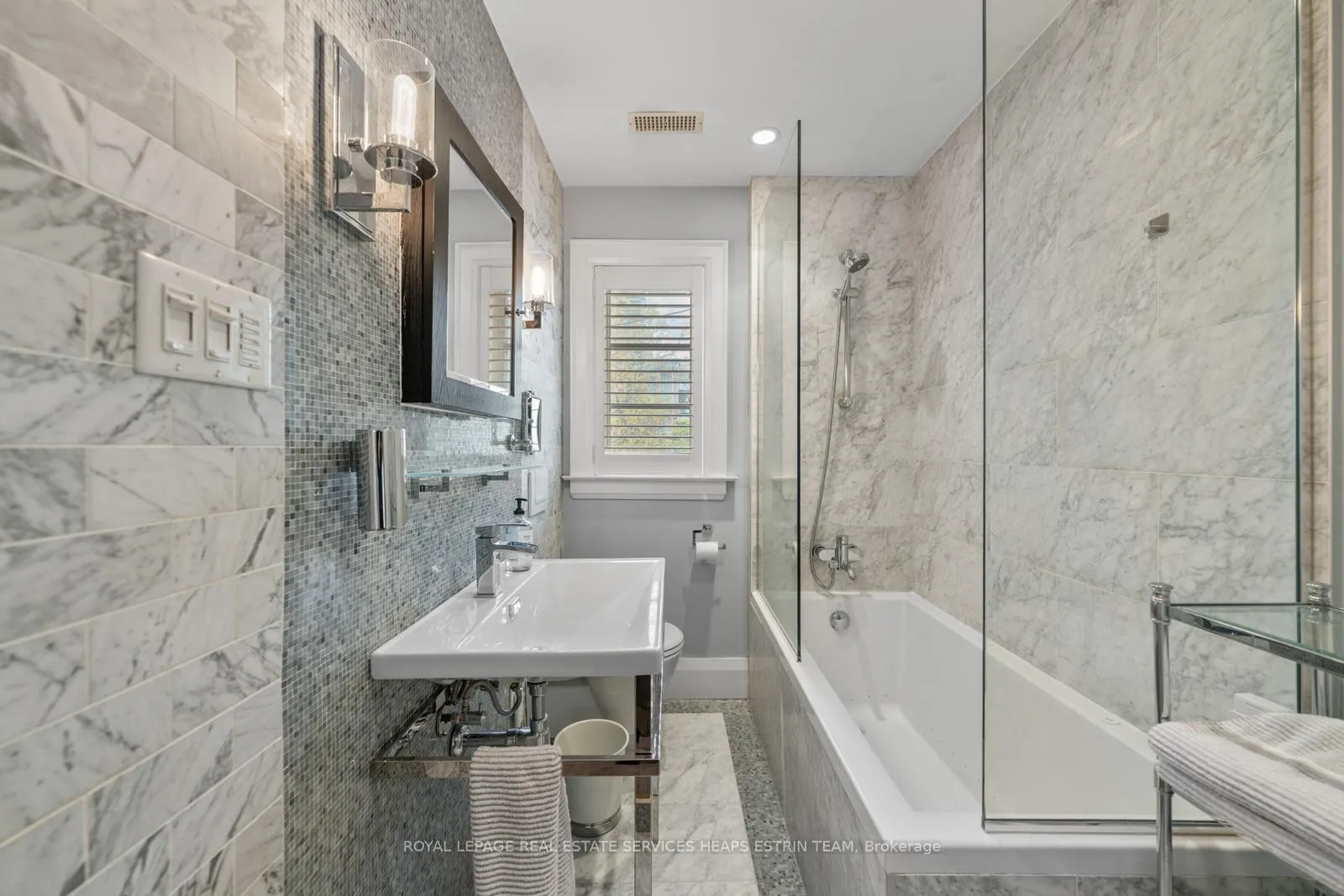 Photo 24 of 36 Millwood Road, Toronto, Mount Pleasant West — HOMEH