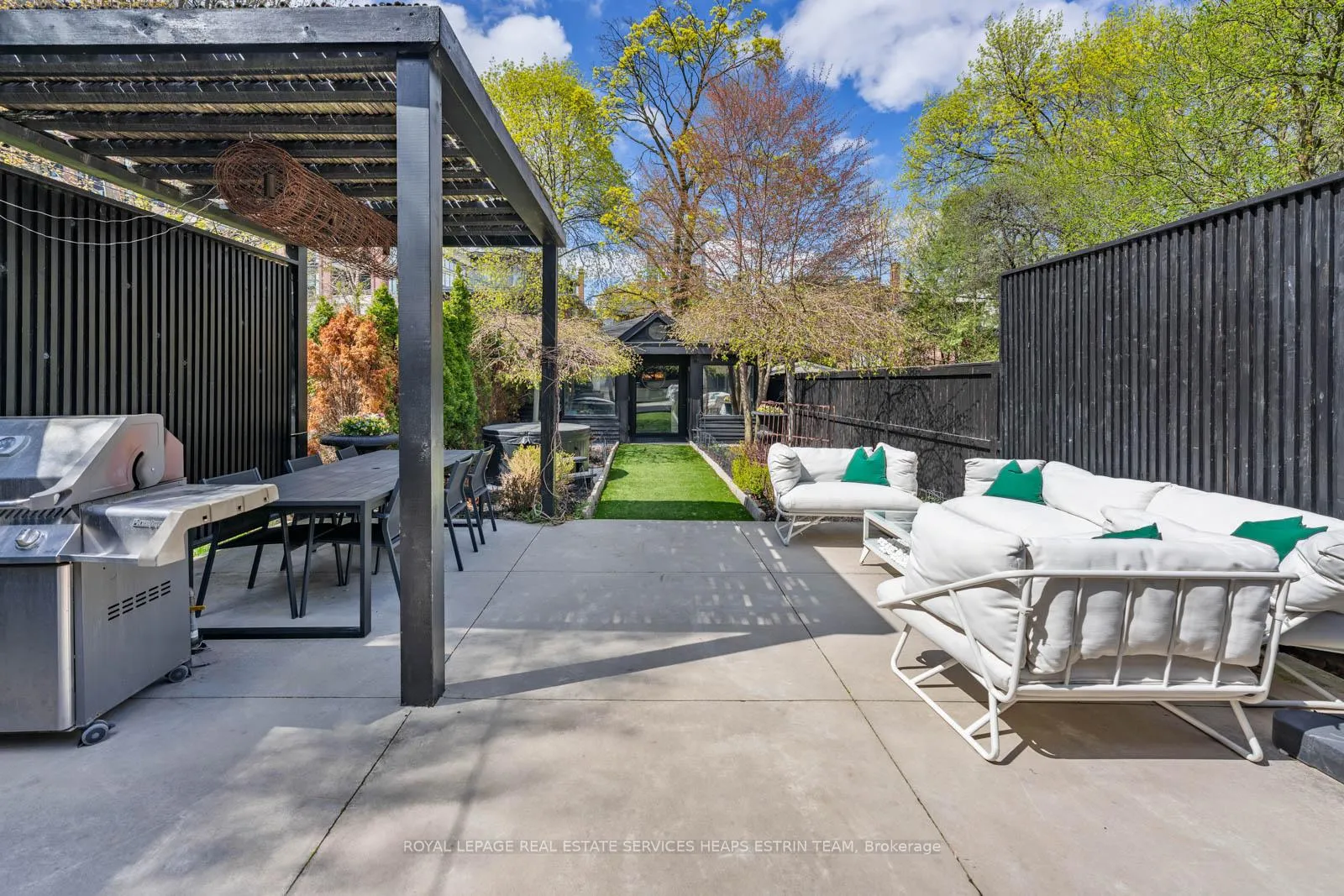 Photo 34 of 36 Millwood Road, Toronto, Mount Pleasant West — HOMEH