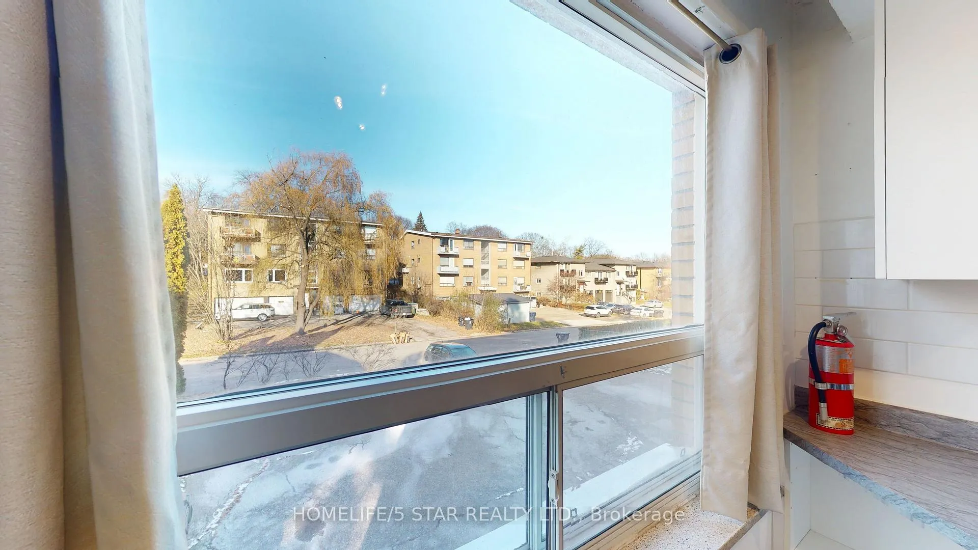 Photo 16 of Unit 6, 52 Waniska Avenue, Etobicoke, Stonegate-Queensway — HOMEH