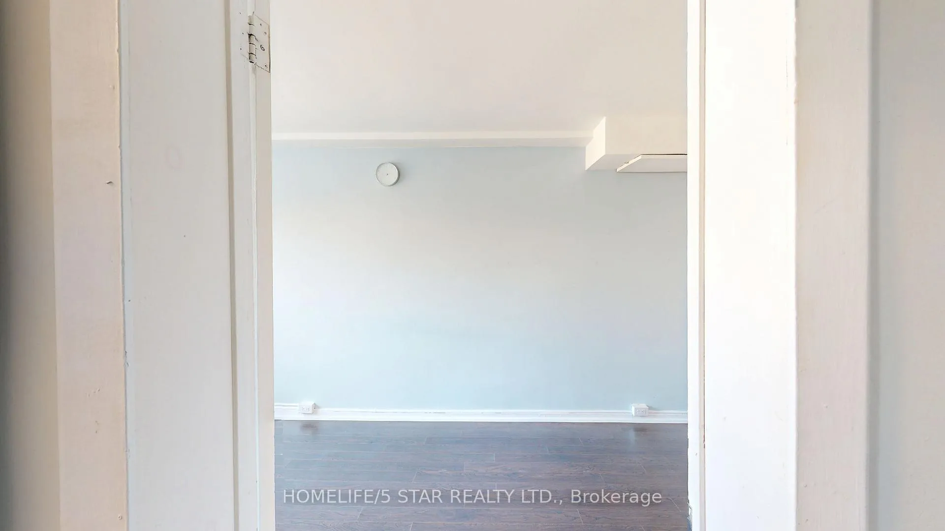 Photo 18 of Unit 6, 52 Waniska Avenue, Etobicoke, Stonegate-Queensway — HOMEH