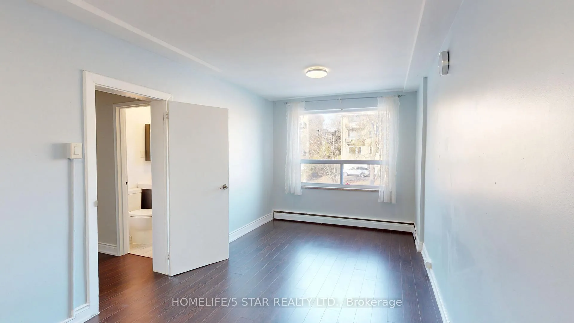Photo 23 of Unit 6, 52 Waniska Avenue, Etobicoke, Stonegate-Queensway — HOMEH