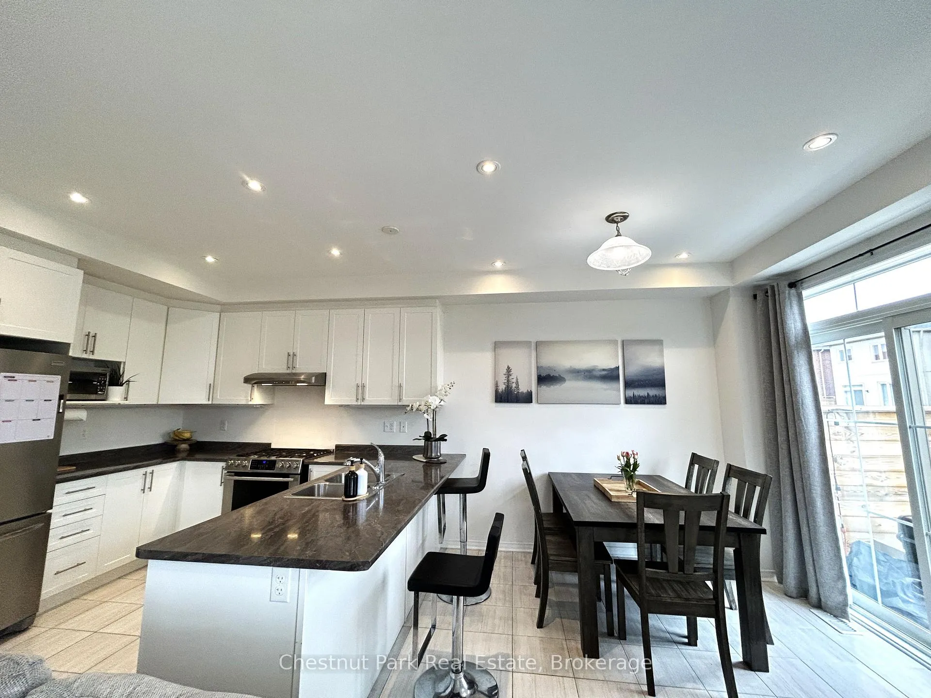 Photo 10 of 90 Tracey Lane, Collingwood — HOMEH