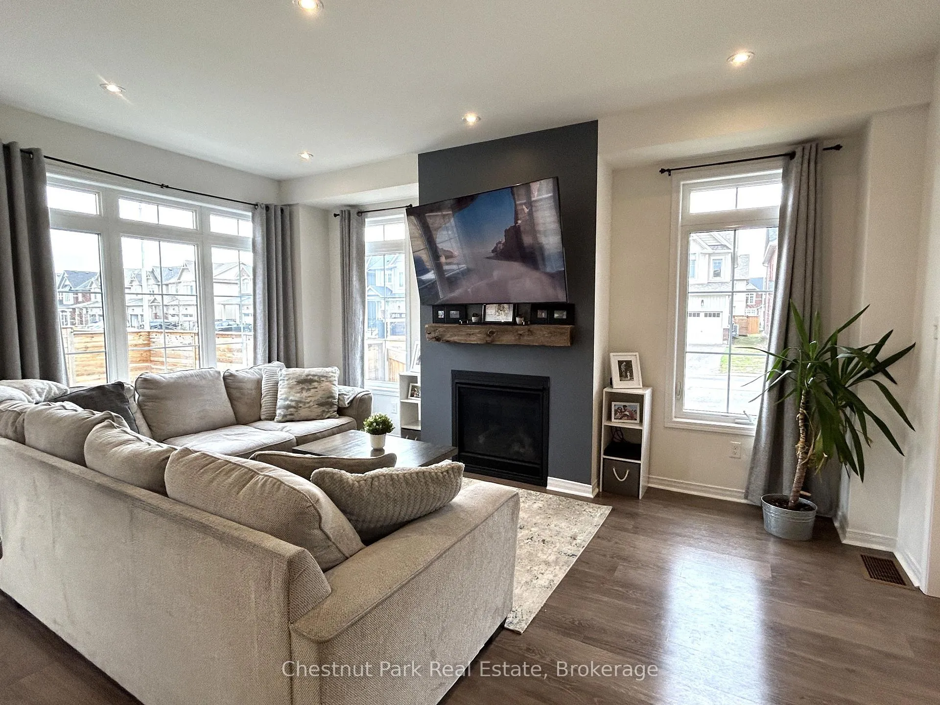 Photo 17 of 90 Tracey Lane, Collingwood — HOMEH