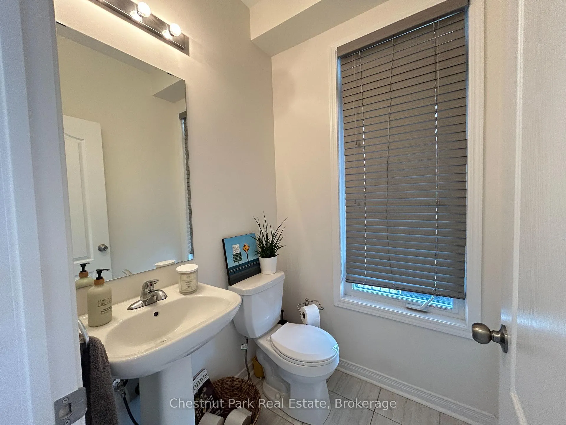 Photo 19 of 90 Tracey Lane, Collingwood — HOMEH