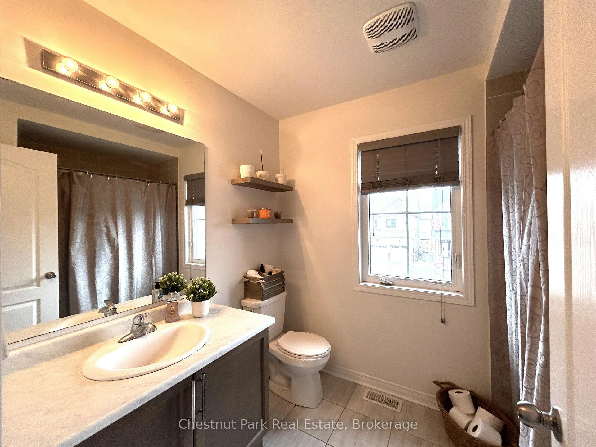 Photo 36 of 90 Tracey Lane, Collingwood — HOMEH