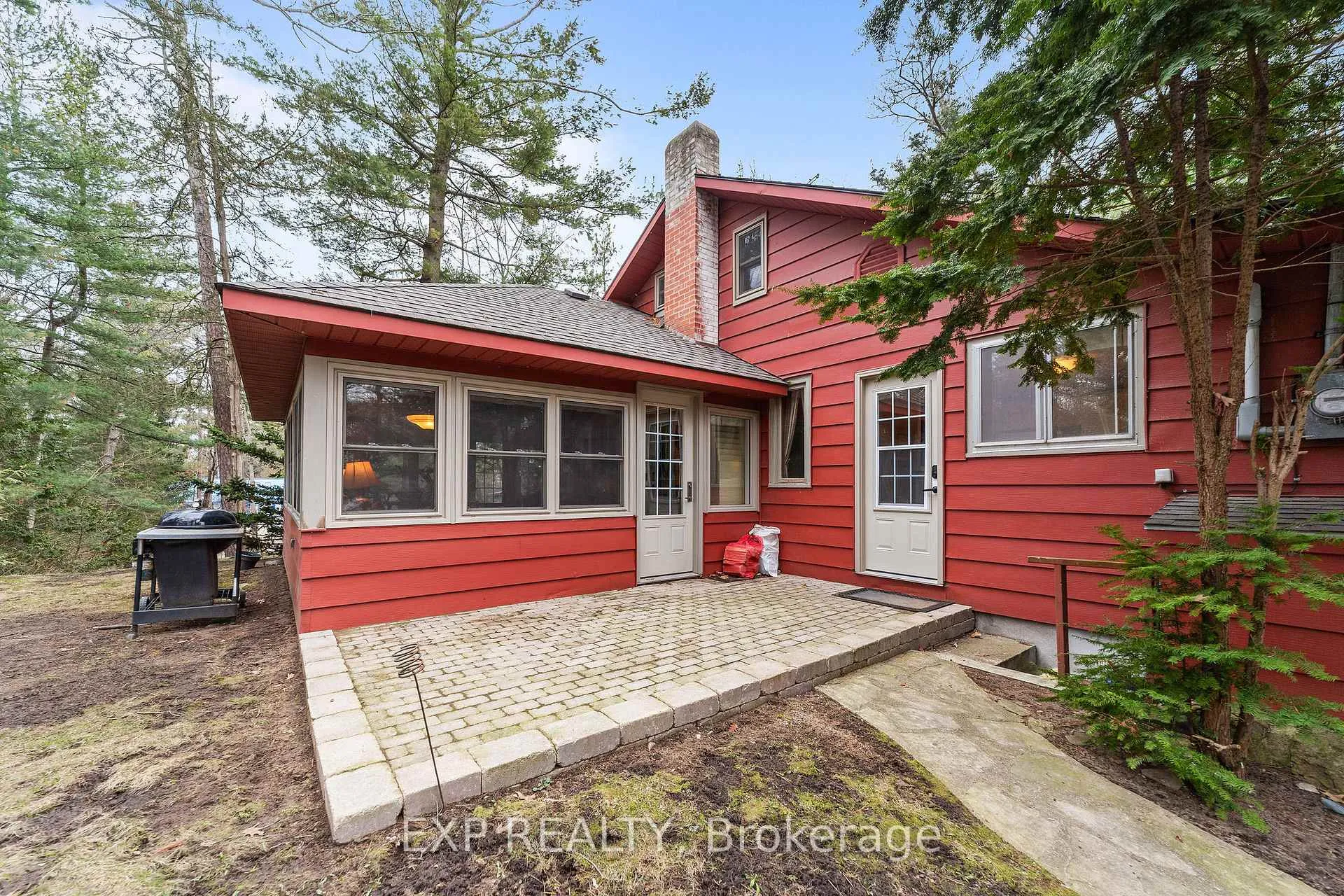 Photo 26 of 9 Summit Avenue, South Huron, Stephen — HOMEH