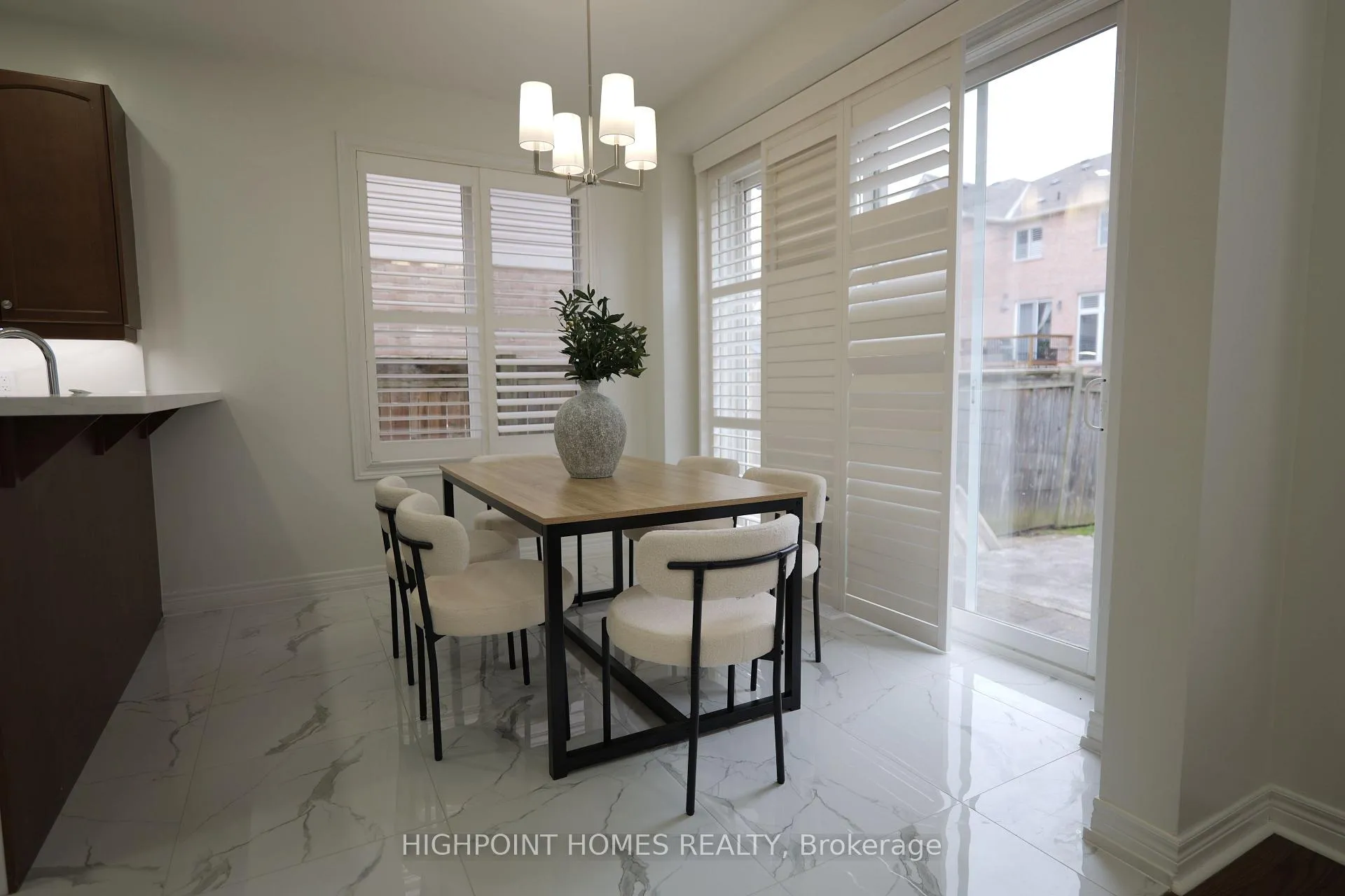 Photo 9 of 4236 Saunders Crescent, Burlington, Rose — HOMEH
