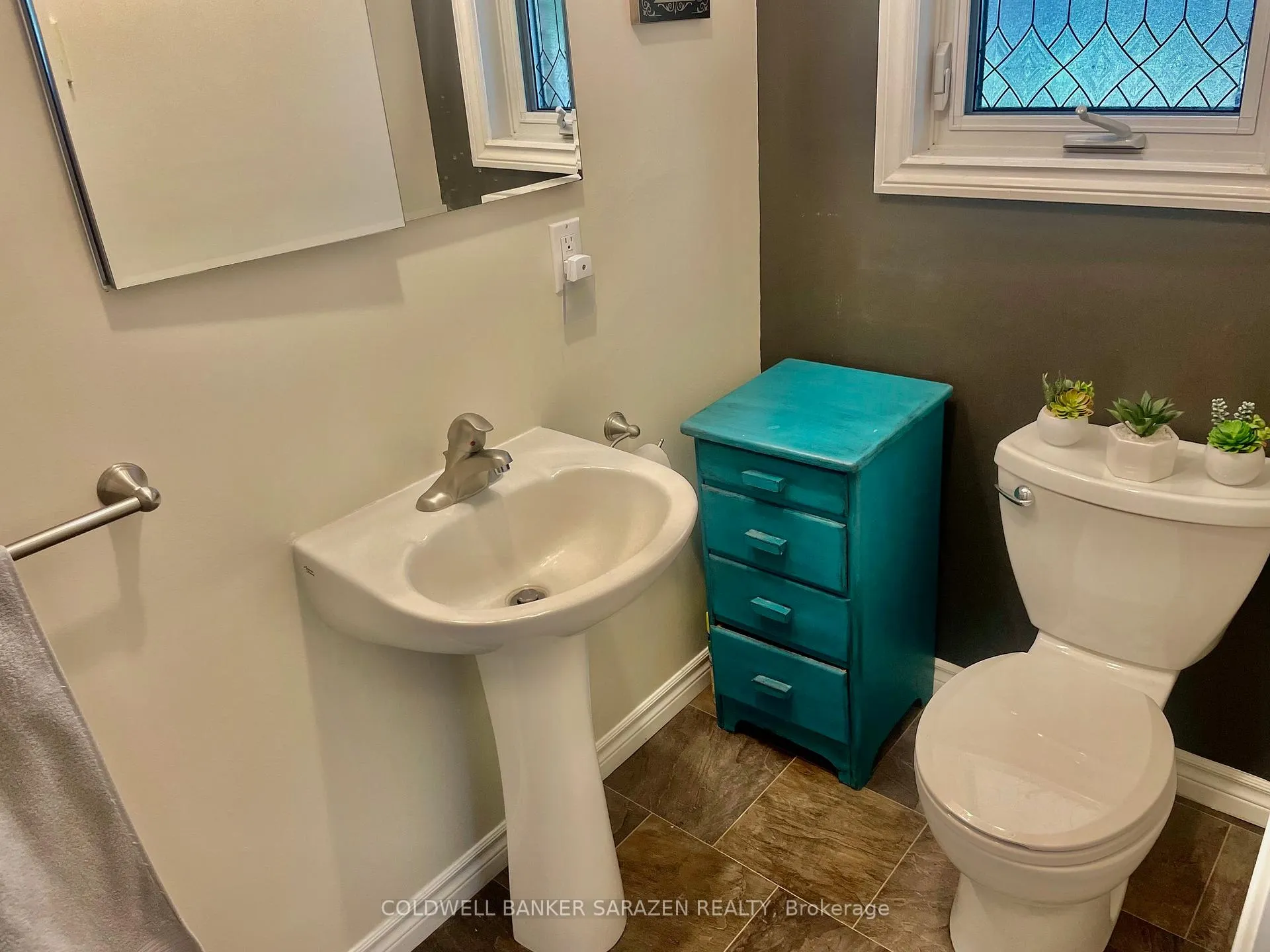 Photo 12 of 162 Jack Lougheed Way, Ottawa, Fitzroy — HOMEH