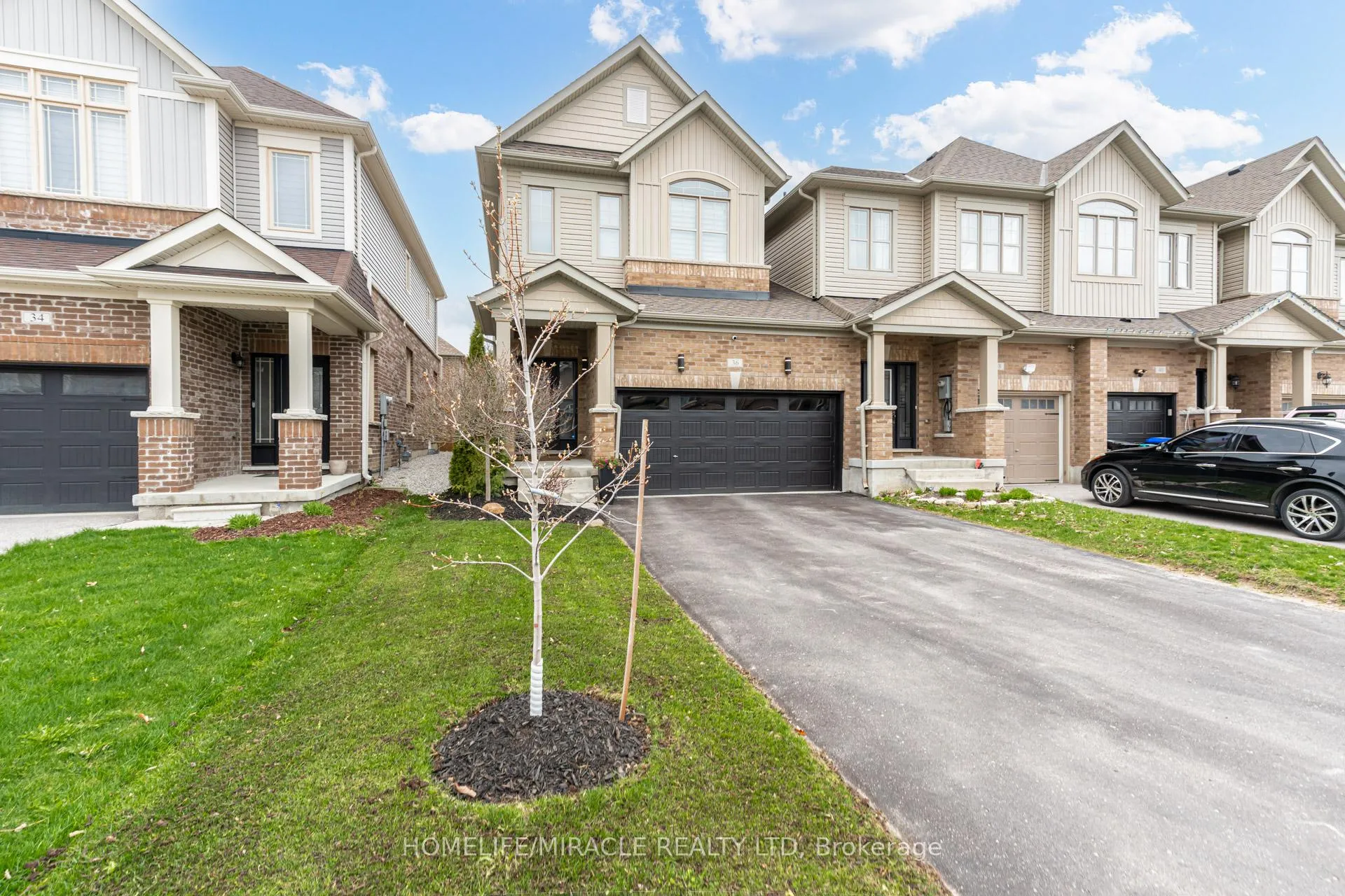 Photo 3 of 36 Hoard Avenue N, New Tecumseth, Alliston — HOMEH