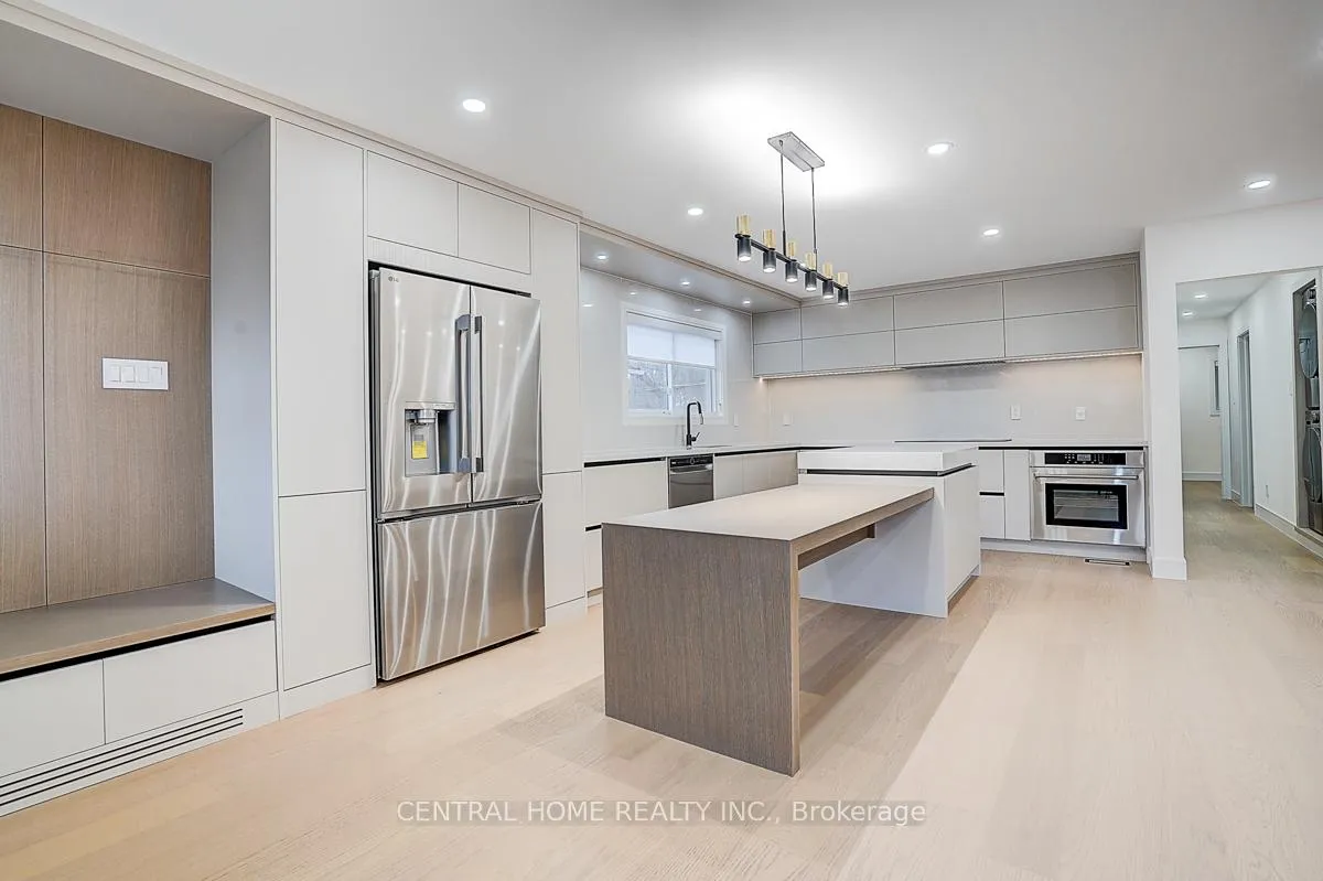 Photo 3 of Unit Main, 23 Bakerdale Road, Markham, Bullock — HOMEH