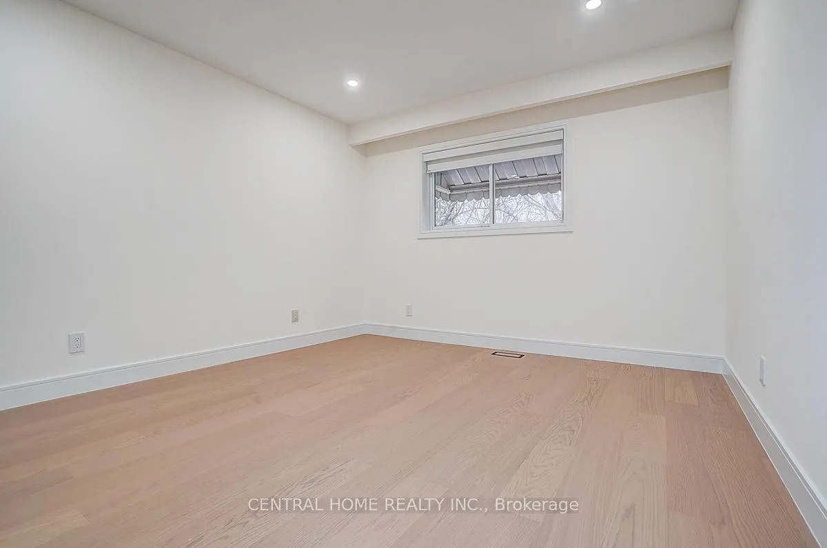 Photo 12 of Unit Main, 23 Bakerdale Road, Markham, Bullock — HOMEH