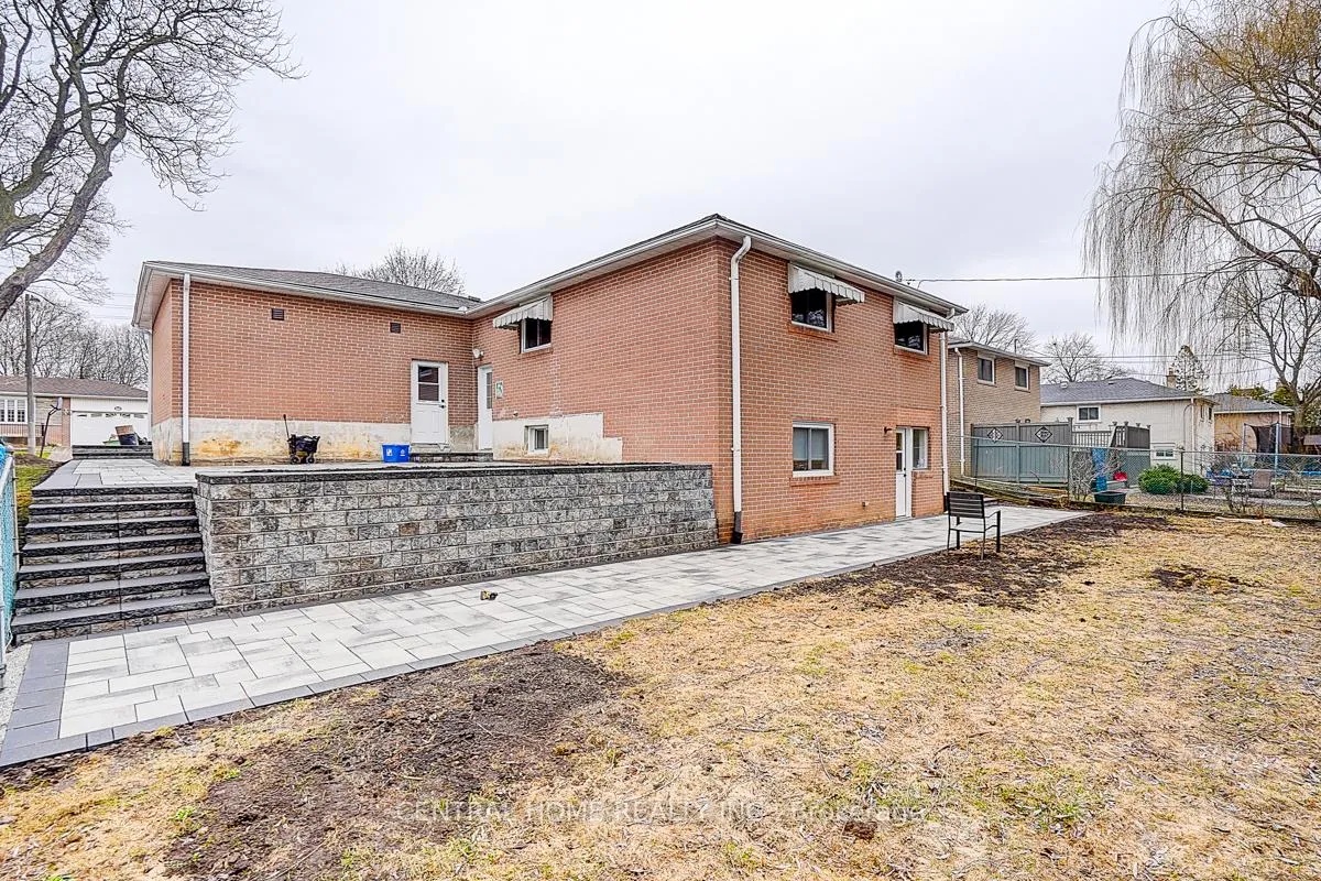 Photo 24 of Unit Main, 23 Bakerdale Road, Markham, Bullock — HOMEH