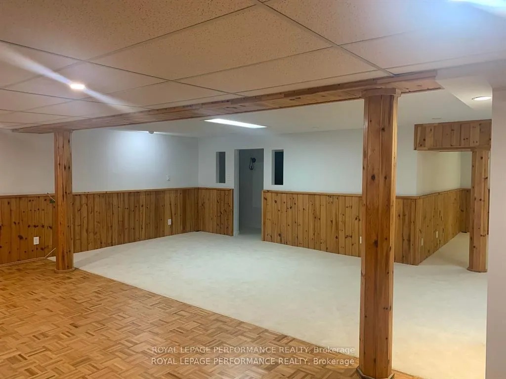 Photo 2 of 6136 Voyageur Drive, Ottawa, Convent Glen — HOMEH