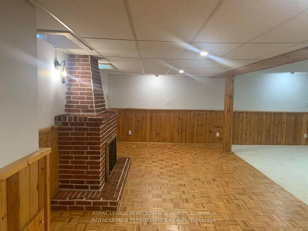 Photo 5 of 6136 Voyageur Drive, Ottawa, Convent Glen — HOMEH