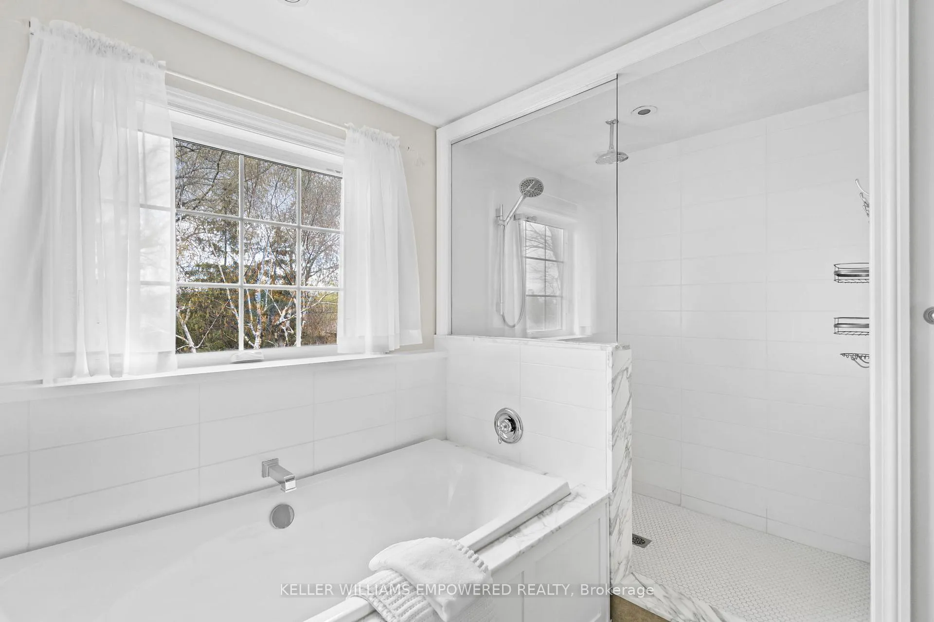 Photo 17 of 10 Athol Avenue, Etobicoke, Stonegate-Queensway — HOMEH