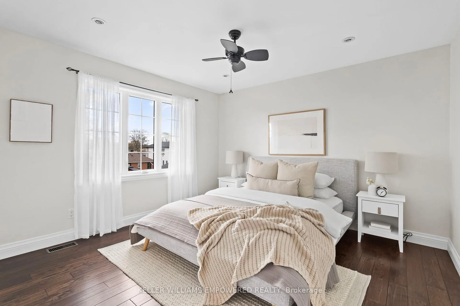 Photo 18 of 10 Athol Avenue, Etobicoke, Stonegate-Queensway — HOMEH