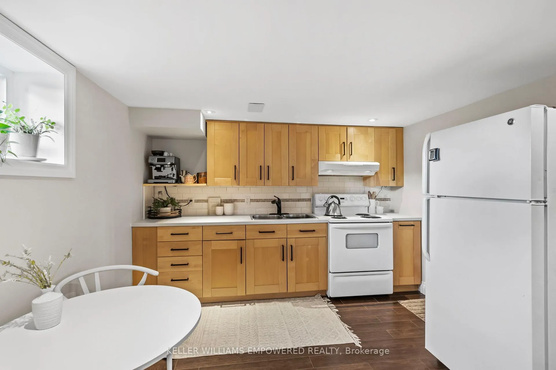 Photo 29 of 10 Athol Avenue, Etobicoke, Stonegate-Queensway — HOMEH