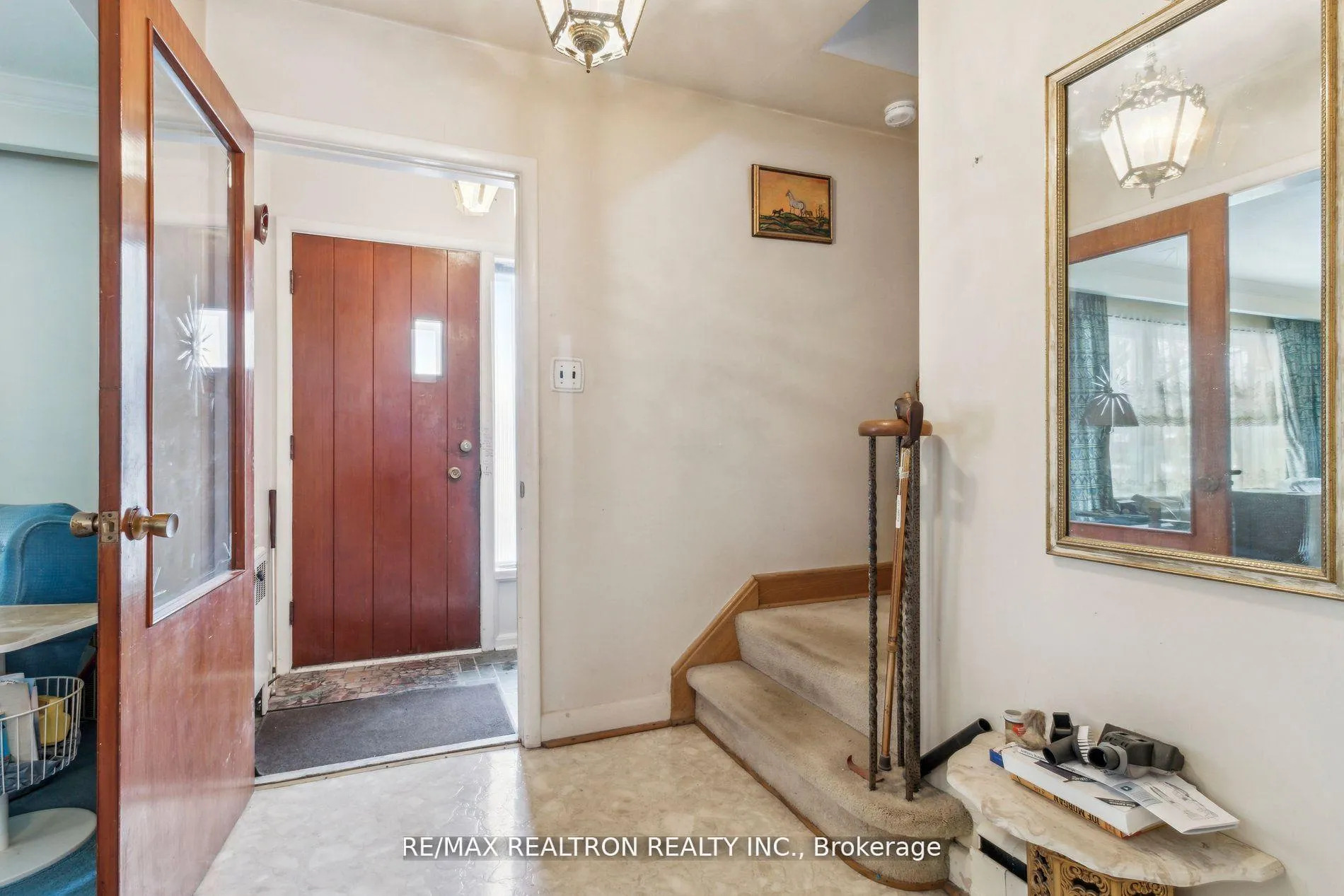 Photo 5 of 139 Yorkview Drive, North York, Willowdale West — HOMEH
