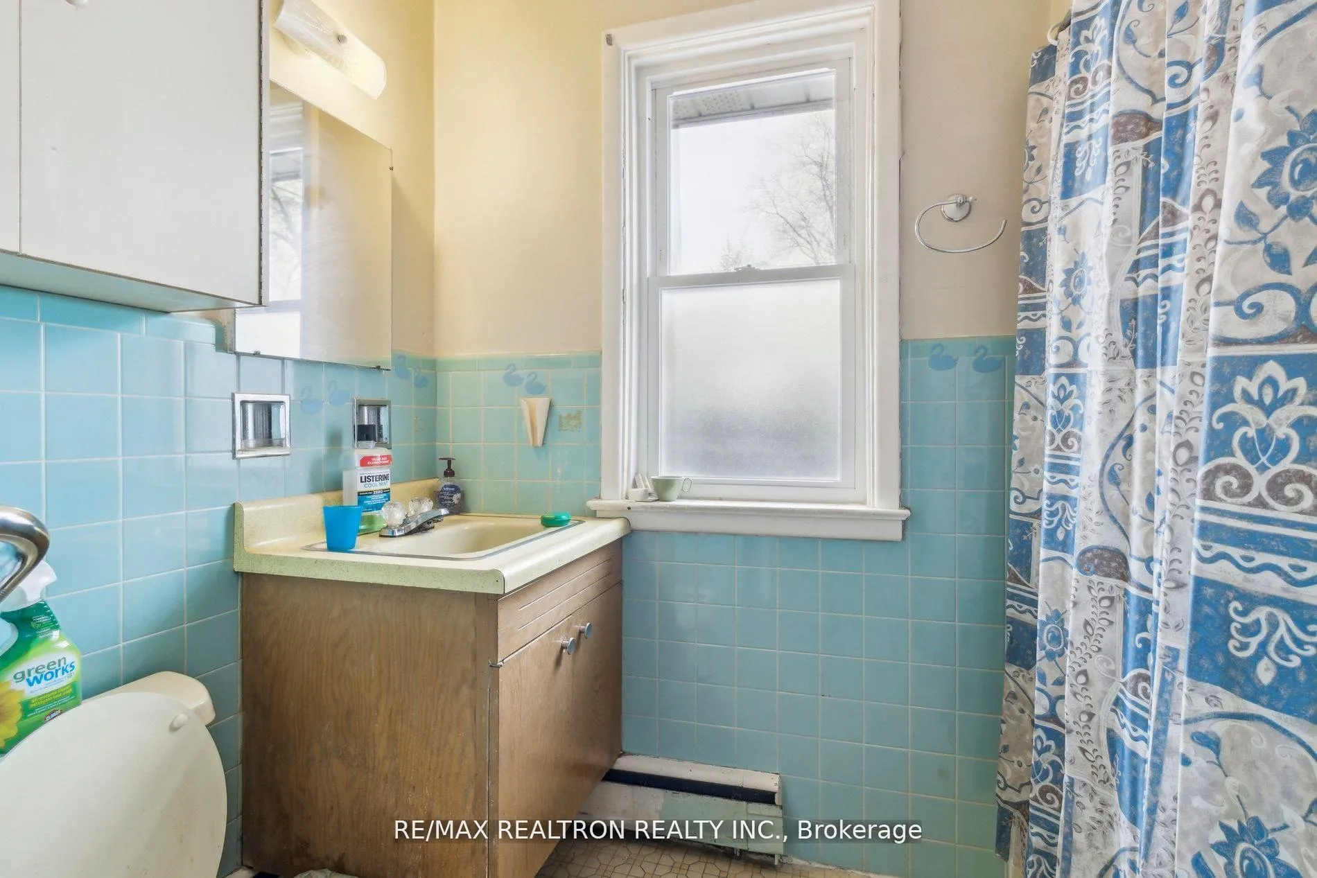 Photo 29 of 139 Yorkview Drive, North York, Willowdale West — HOMEH