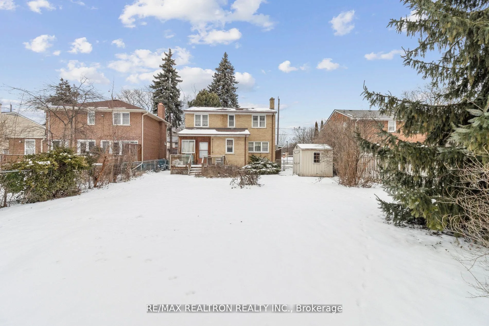 Photo 33 of 139 Yorkview Drive, North York, Willowdale West — HOMEH