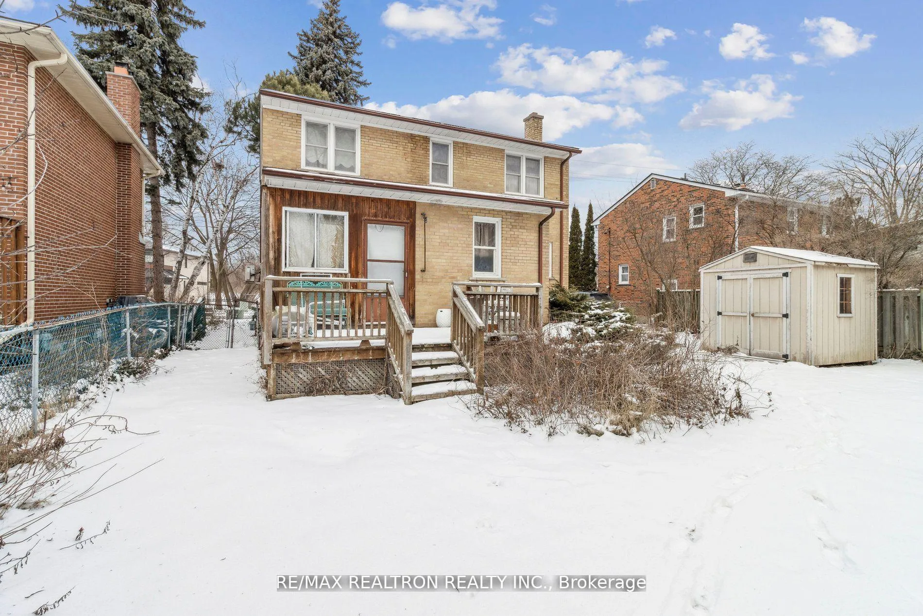 Photo 35 of 139 Yorkview Drive, North York, Willowdale West — HOMEH