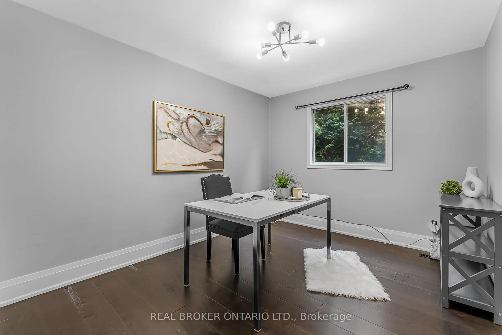 Photo 6 of 1221 Creekside Drive, Oakville, Wedgewood Creek — HOMEH