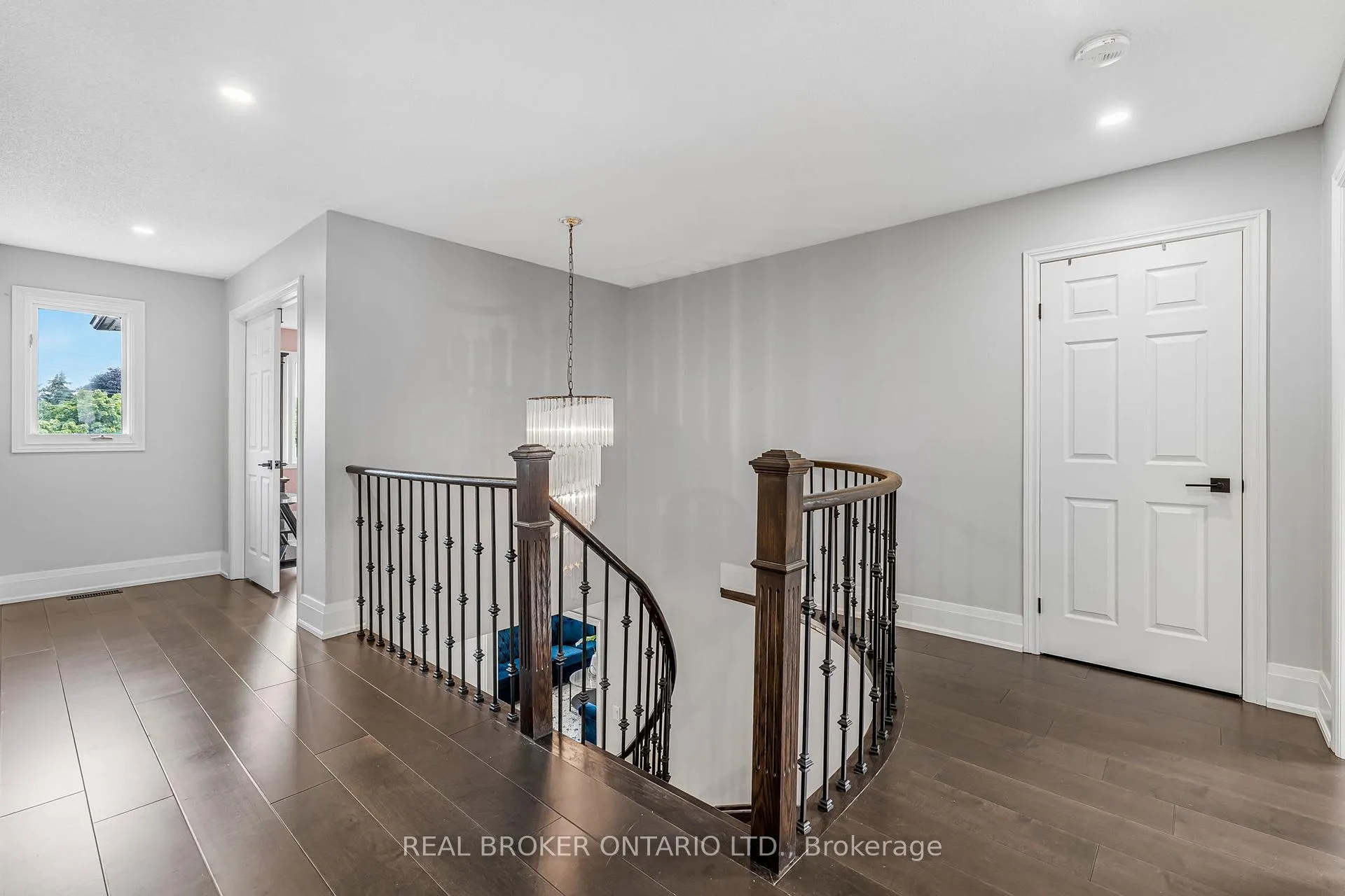 Photo 15 of 1221 Creekside Drive, Oakville, Wedgewood Creek — HOMEH