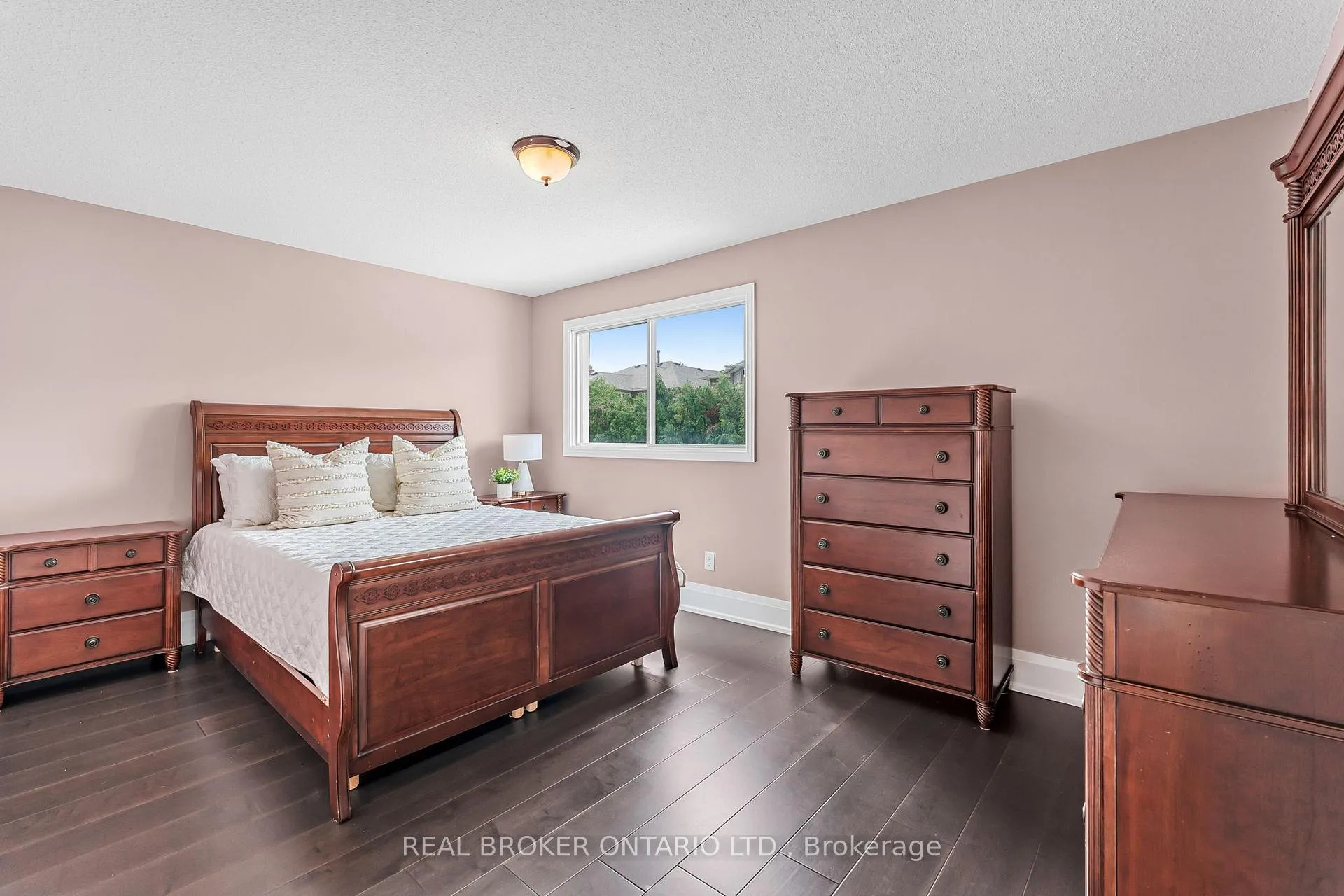 Photo 26 of 1221 Creekside Drive, Oakville, Wedgewood Creek — HOMEH