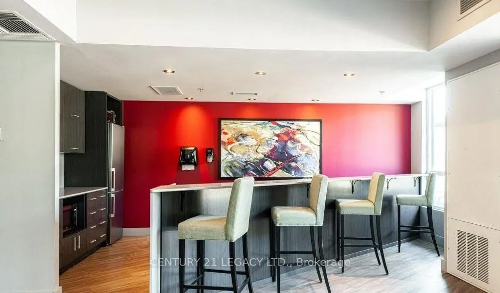 Photo 14 of Unit 811, 150 Water Street N, Cambridge — HOMEH