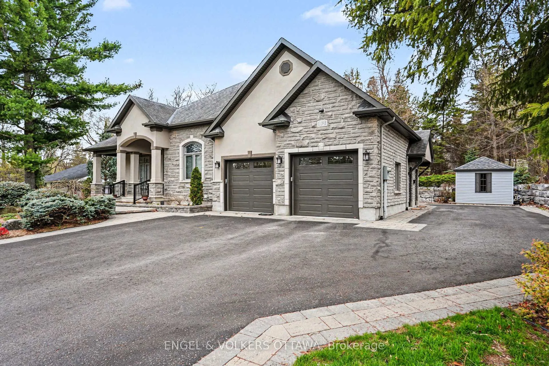 Photo 2 of Unit B, 63 Rothwell Drive, Ottawa, Rothwell Heights — HOMEH