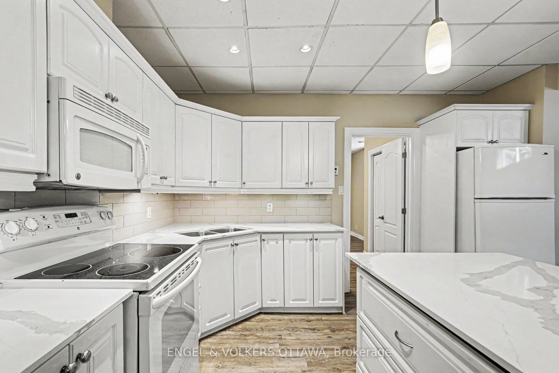 Photo 17 of Unit B, 63 Rothwell Drive, Ottawa, Rothwell Heights — HOMEH