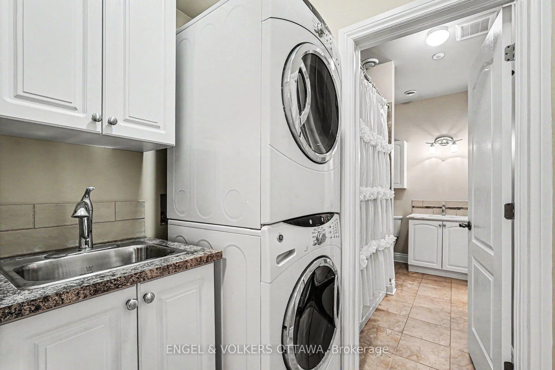 Photo 20 of Unit B, 63 Rothwell Drive, Ottawa, Rothwell Heights — HOMEH