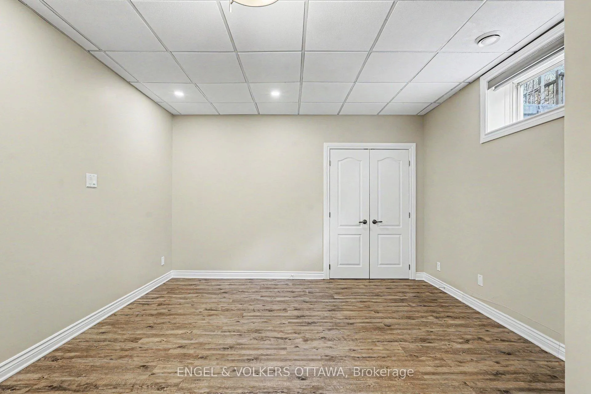 Photo 24 of Unit B, 63 Rothwell Drive, Ottawa, Rothwell Heights — HOMEH