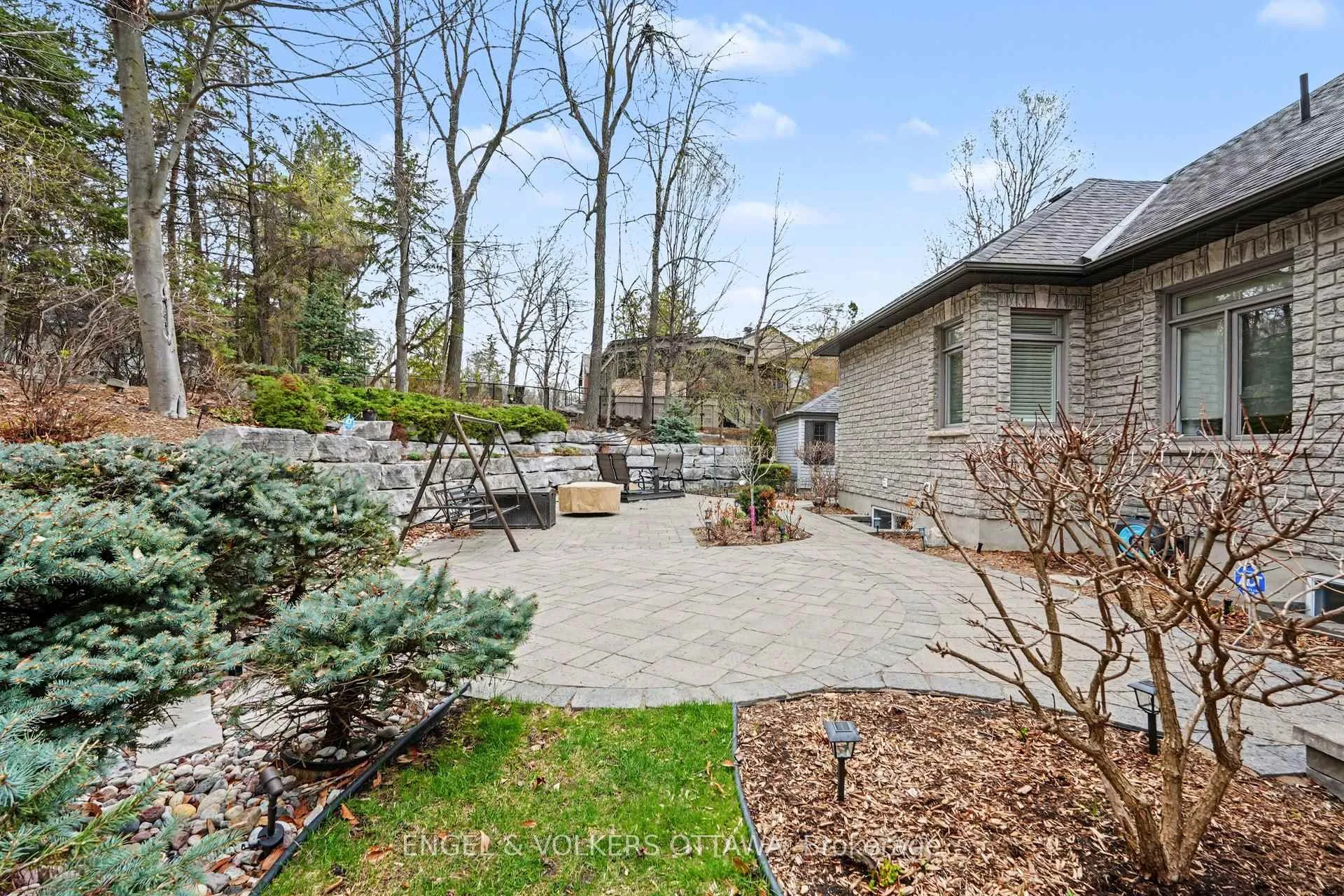 Photo 28 of Unit B, 63 Rothwell Drive, Ottawa, Rothwell Heights — HOMEH