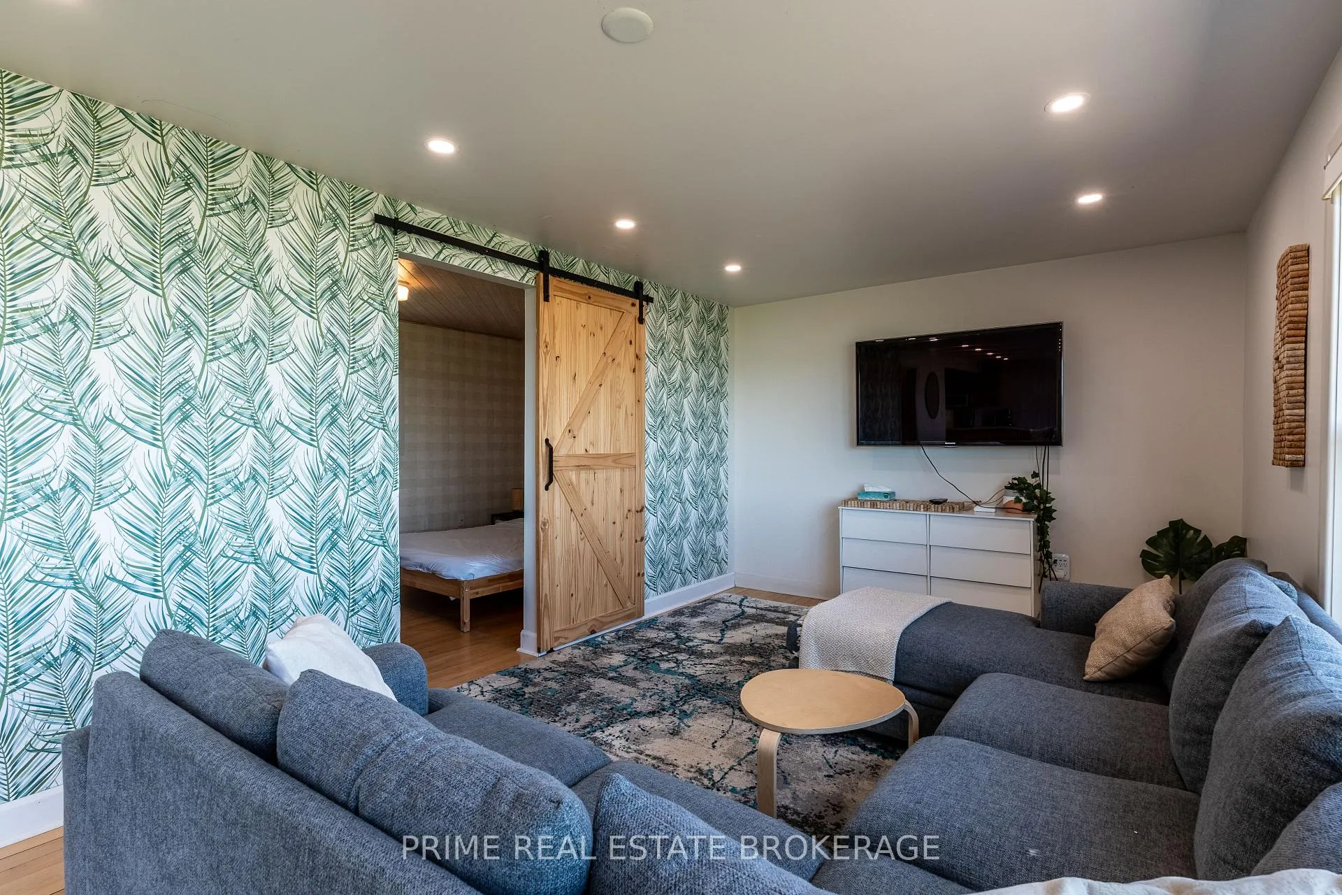 Photo 13 of 71899 Sunridge Crescent, Bluewater, Hay — HOMEH