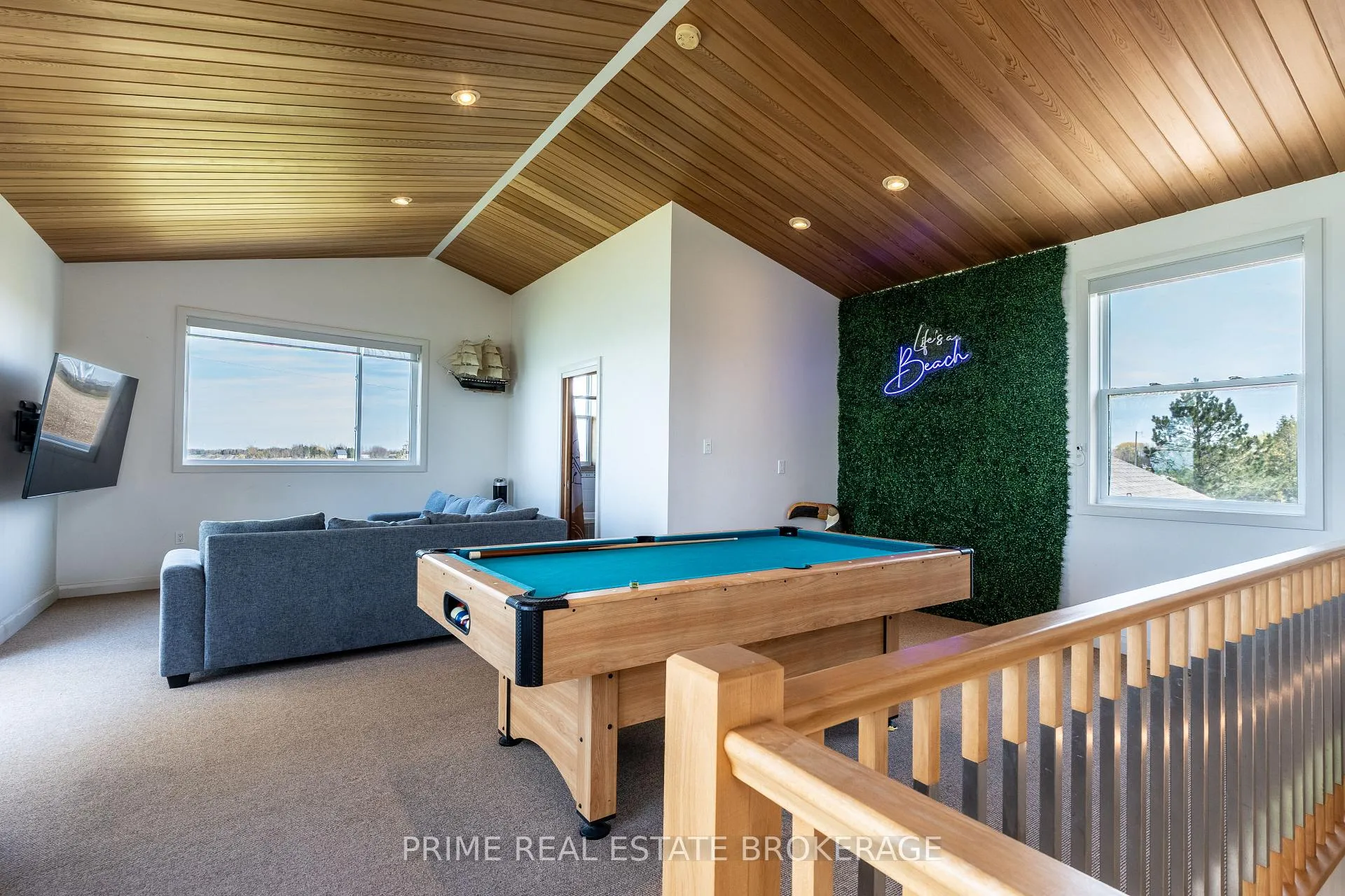 Photo 22 of 71899 Sunridge Crescent, Bluewater, Hay — HOMEH