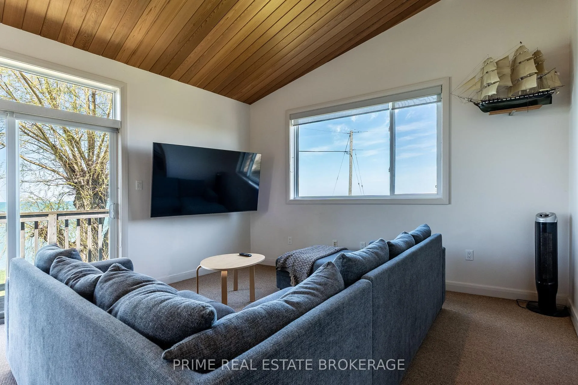 Photo 25 of 71899 Sunridge Crescent, Bluewater, Hay — HOMEH
